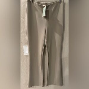 H&M Taupe Stretch Flare Leg Pant NWT (M)